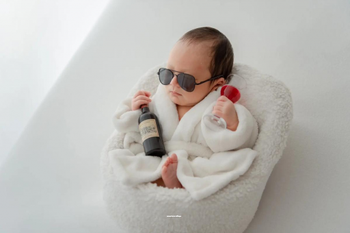 武汉供卵包生男孩六个月的宝宝发育标准